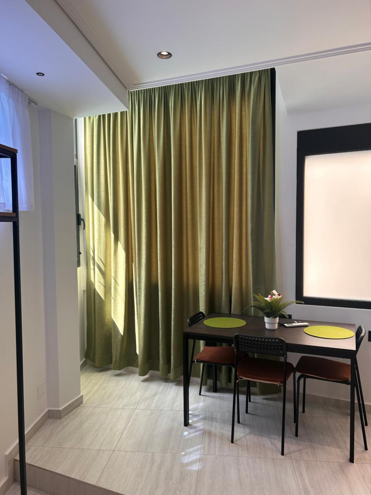 Crown Apartment Sarandë Eksteriør bilde