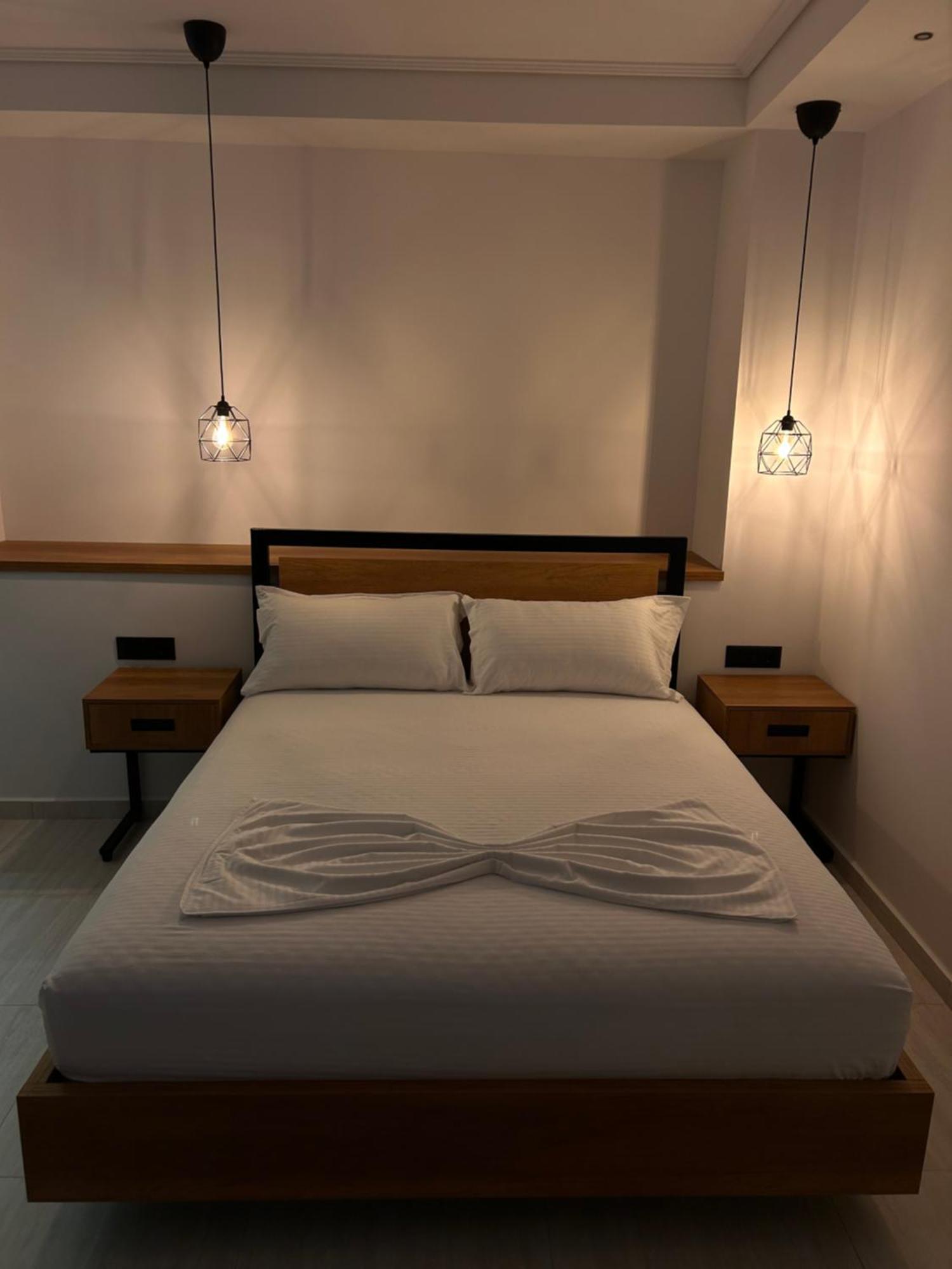 Crown Apartment Sarandë Eksteriør bilde
