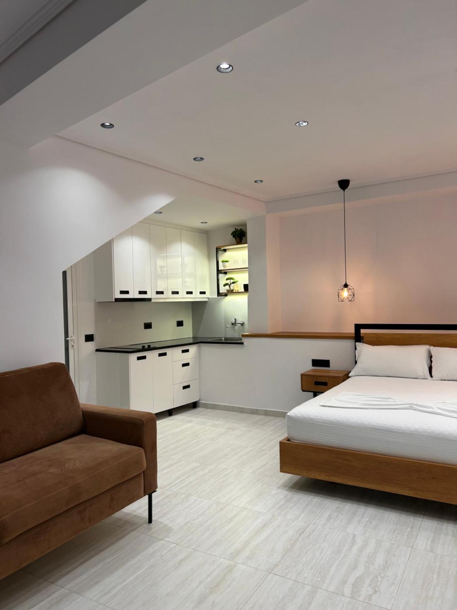 Crown Apartment Sarandë Eksteriør bilde