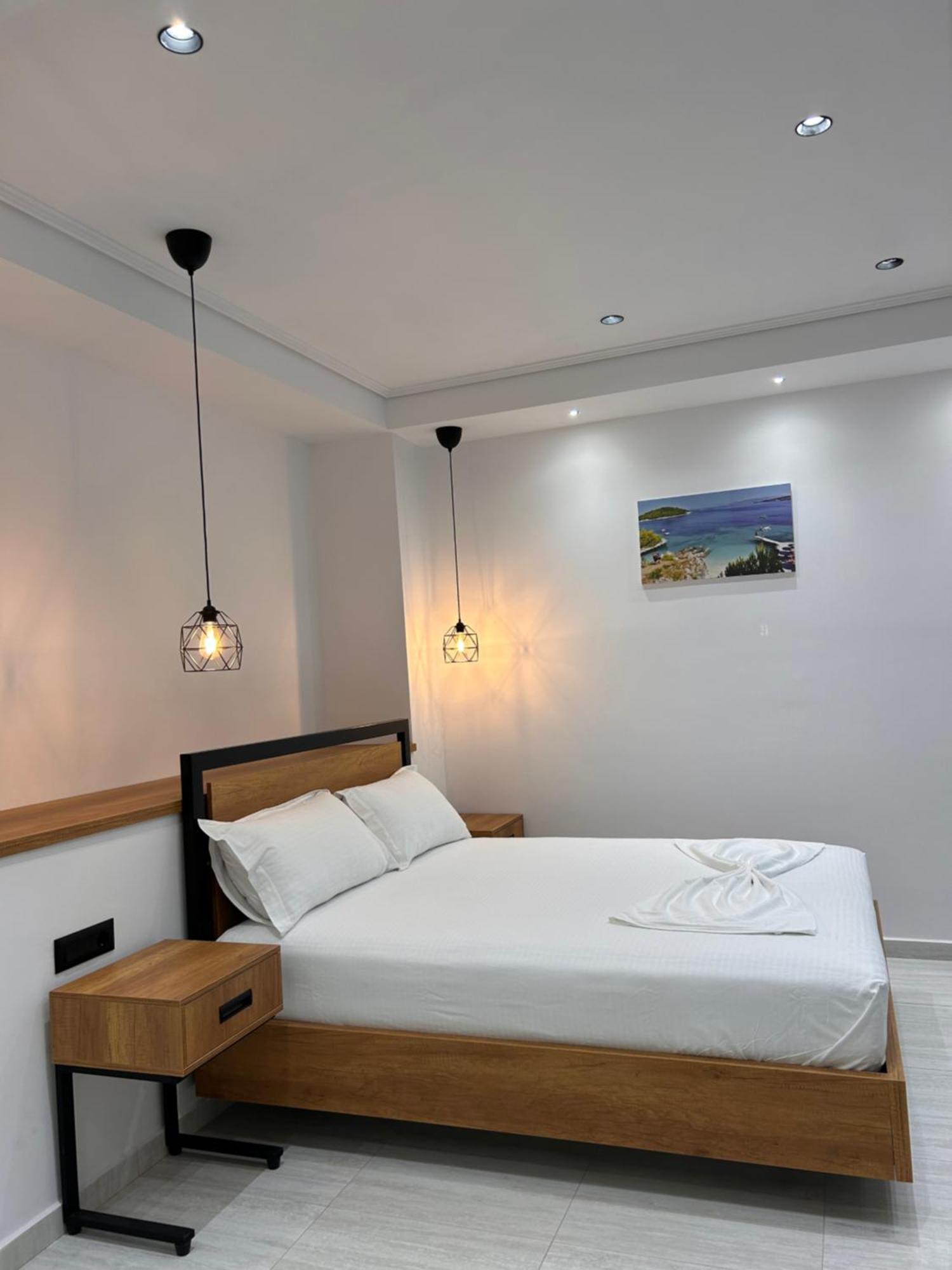 Crown Apartment Sarandë Eksteriør bilde