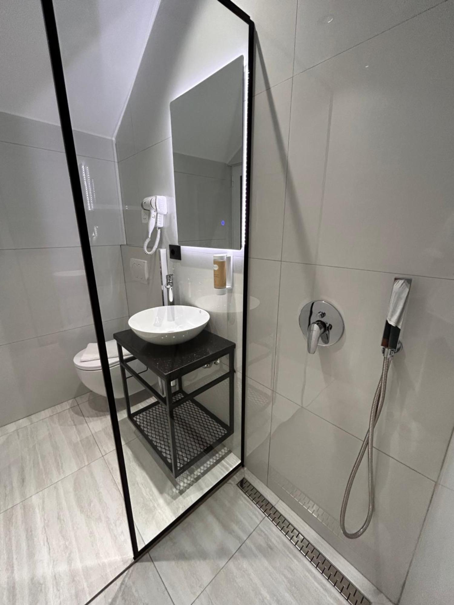 Crown Apartment Sarandë Eksteriør bilde